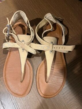 Gianni Bini Tan Leather Studded Gladiator Sandals Women's 8.5